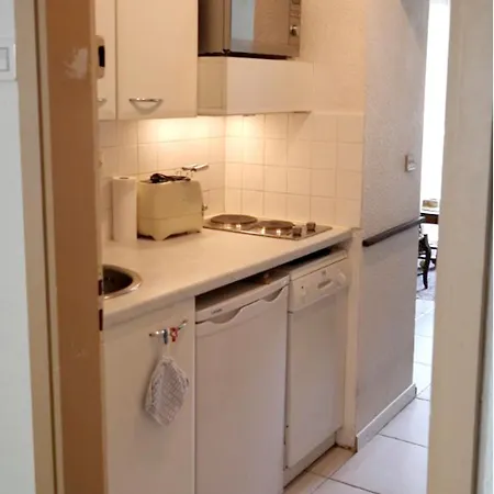 Avenue General Leclerc Apartman *